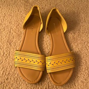 Yellow back slides (Worn once)